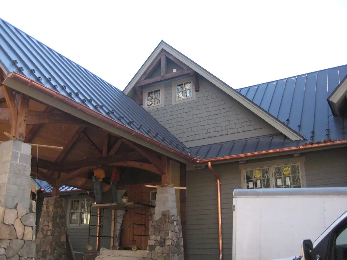 Craftsman Roofing team delivering quality roofing work in Sherwood Knoll
